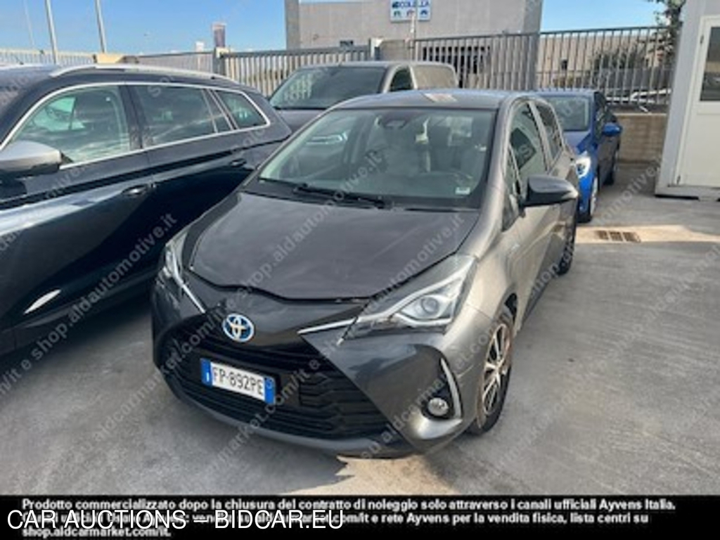 Toyota yaris 1.5 hybrid active hatchback -