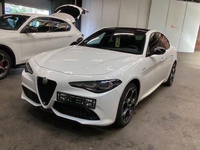 Alfa Romeo Giulia 2.0 TURBO 16V AT8-Q4 Veloce, 2024