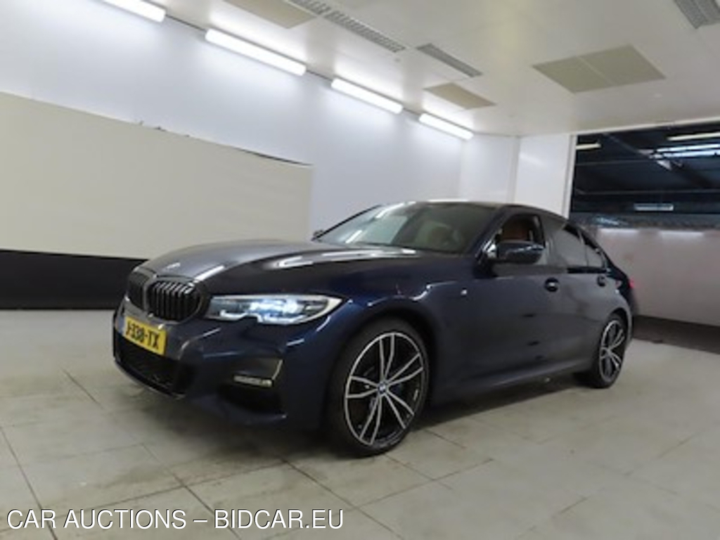 BMW 3 serie sedan 330e Business Edition Plus M Sport 4d