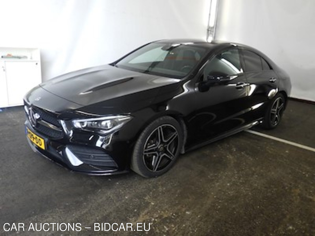 Mercedes-Benz CLA CLA 180 DCT AMG Line 4d