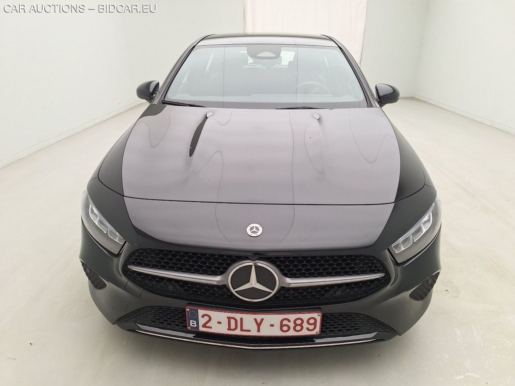 Mercedes-Benz Classe a (w177) A 180 LUXURY LINE, 2023
