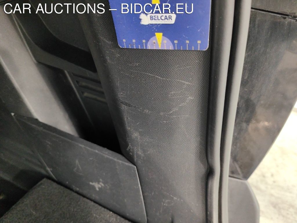 Peugeot 5008 diesel - 2020 5008 1.5 BLUEHDI ALLURE, 2020