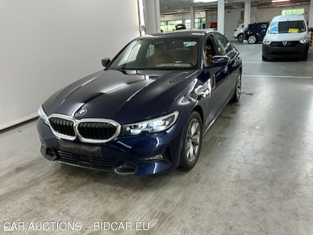 BMW 3 - 2019 330eA PHEV