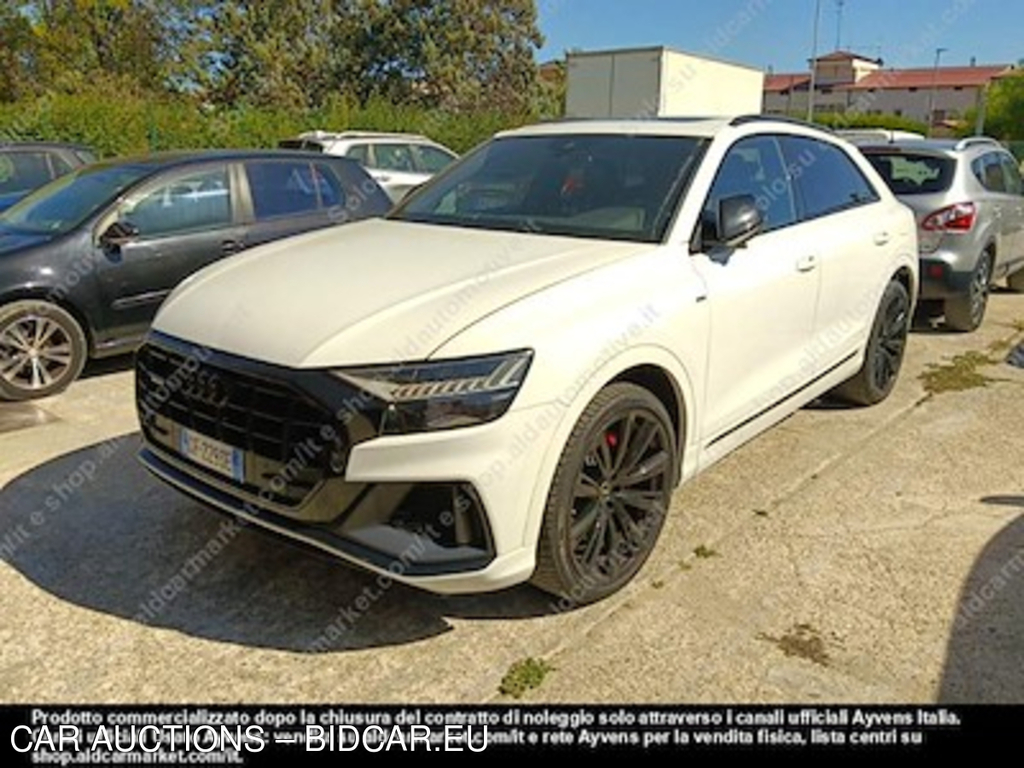 Audi Q8 60 tfsi E 340kw -