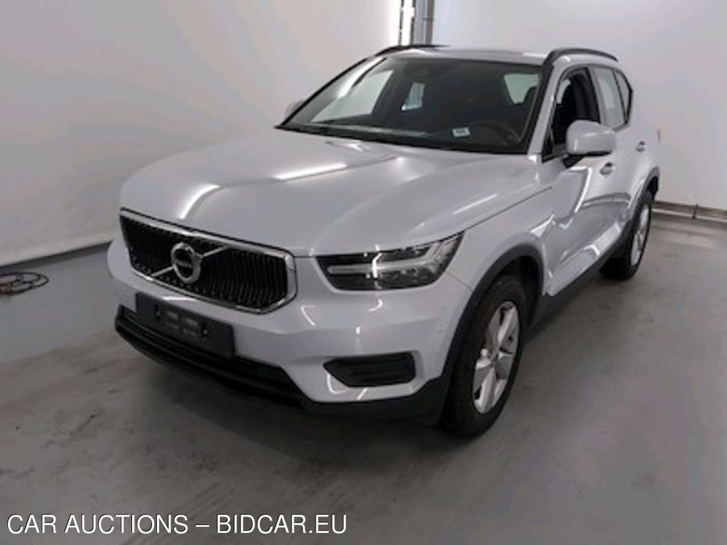 Volvo XC40 1.5 T2 MOMENTUM CORE