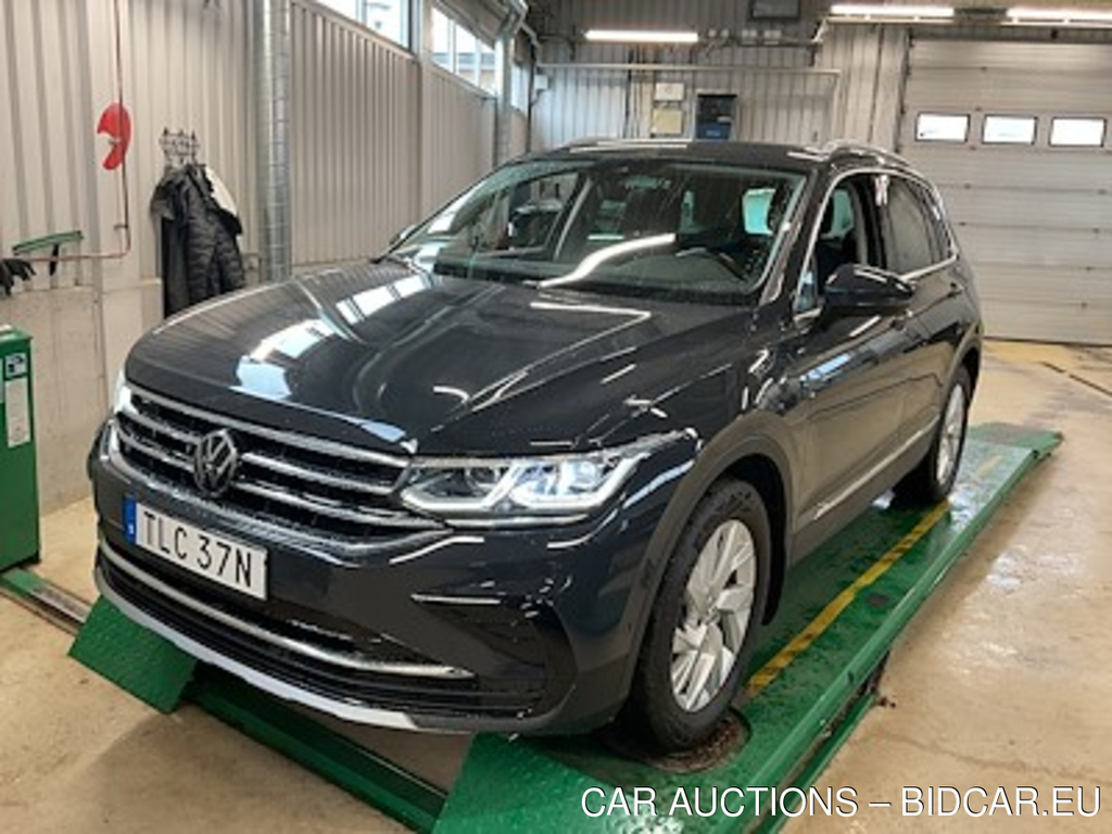 Volkswagen Tiguan eHybrid 245 Elegance Drag Cockpit Navi