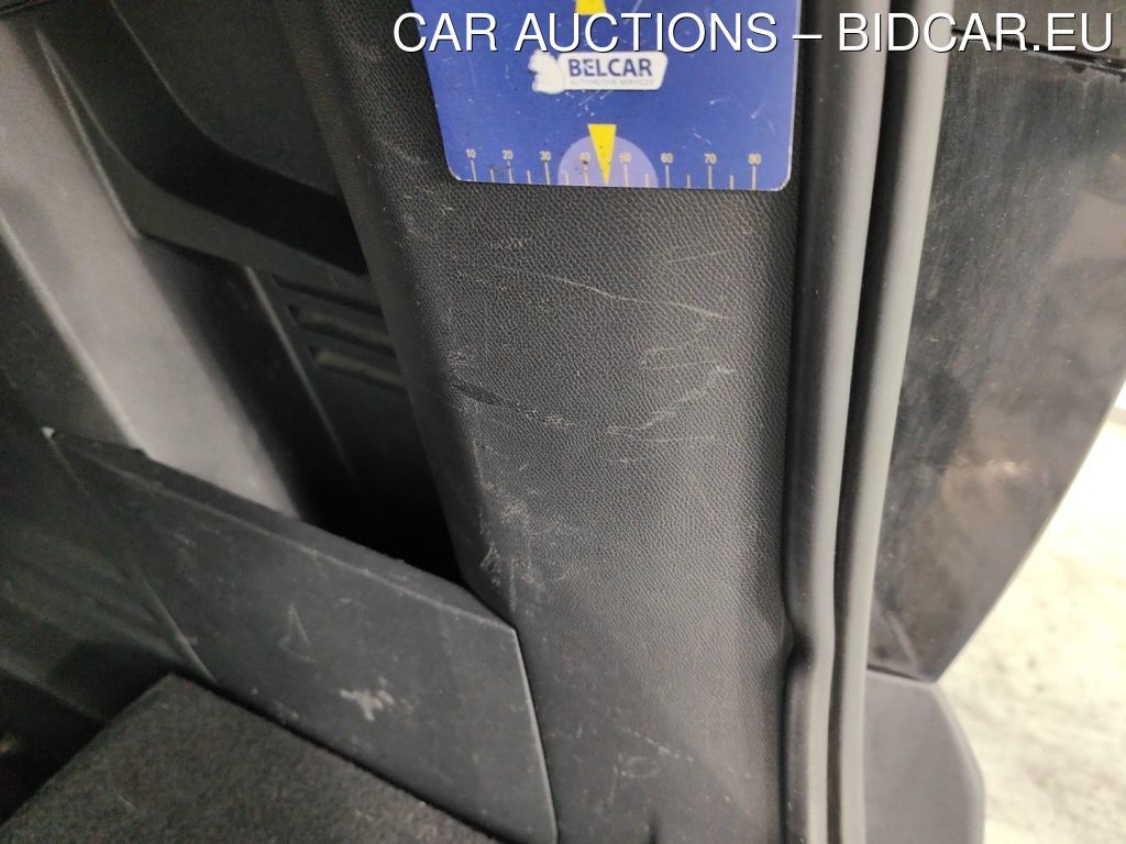 Peugeot 5008 diesel - 2020 5008 1.5 BLUEHDI ALLURE, 2020