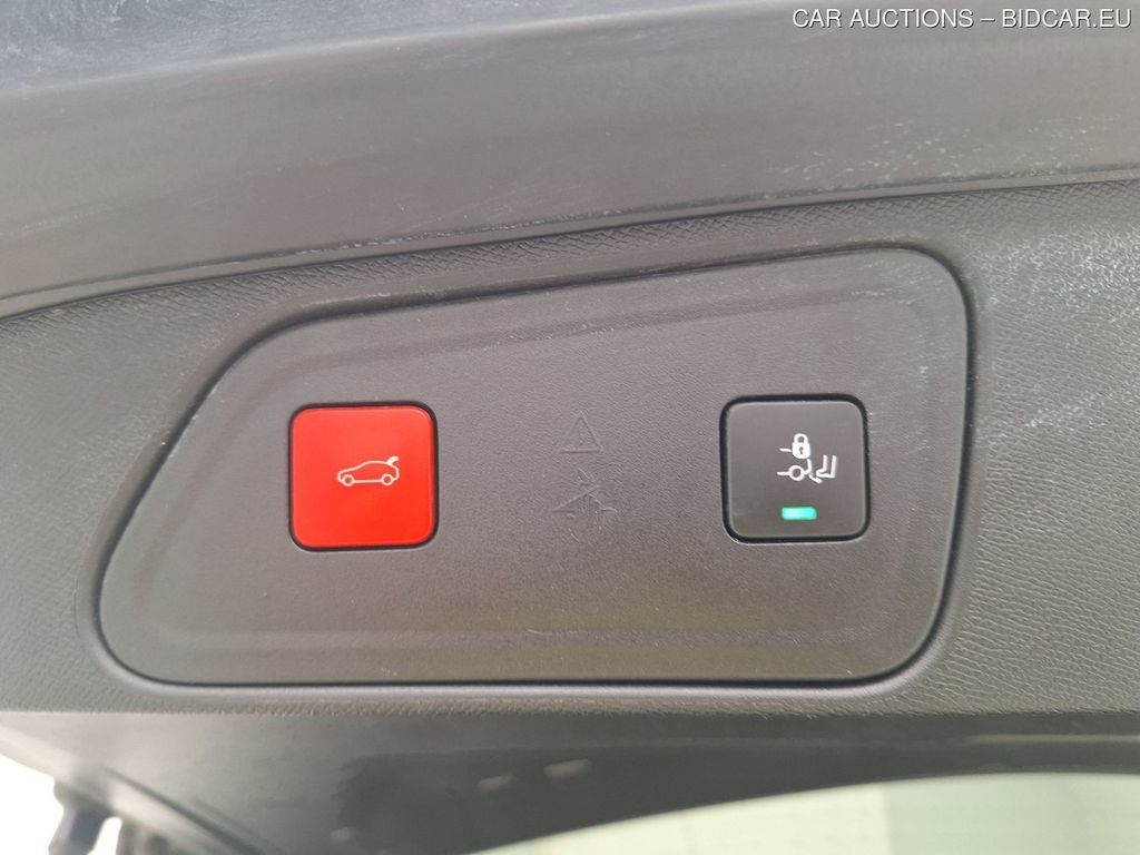 Peugeot 3008 diesel - 2021 3008 1.5 BLUEHDI GT PACK, 2022