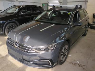 Volkswagen Passat VARIANT 1.4 TSI PLUG-IN-HYBRID DSG GTE, 2021