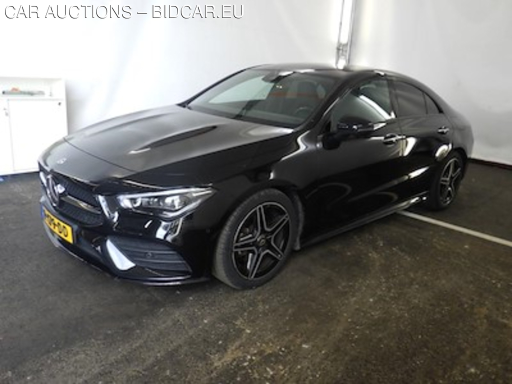 Mercedes-Benz CLA CLA 180 DCT AMG Line 4d