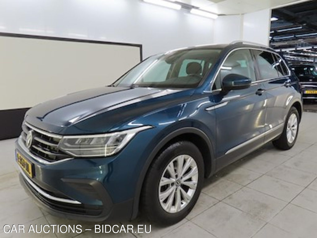 Volkswagen Tiguan 1.5 TSI 110kW DSG Life Business 5d