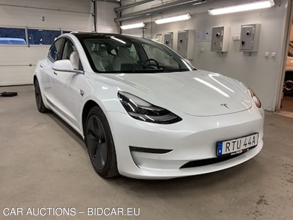 Tesla Model 3 Long Range AWD Drag