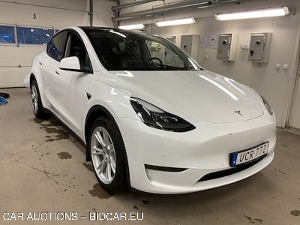 Tesla Model Y Long Range AWD