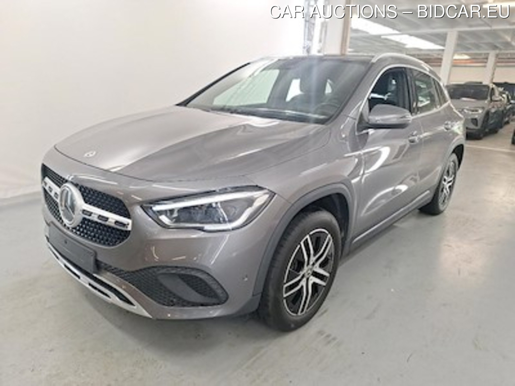 Mercedes-Benz GLA 1.3 GLA 250 E DCT BUSINESS SOLUTION