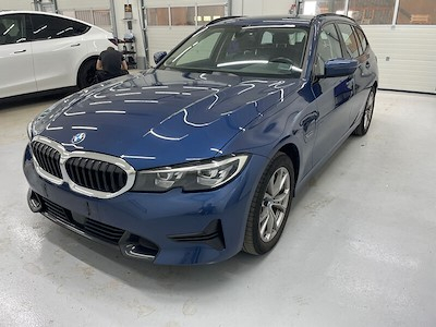 BMW Series 3 330e Sport Line Touring Auto UA!,