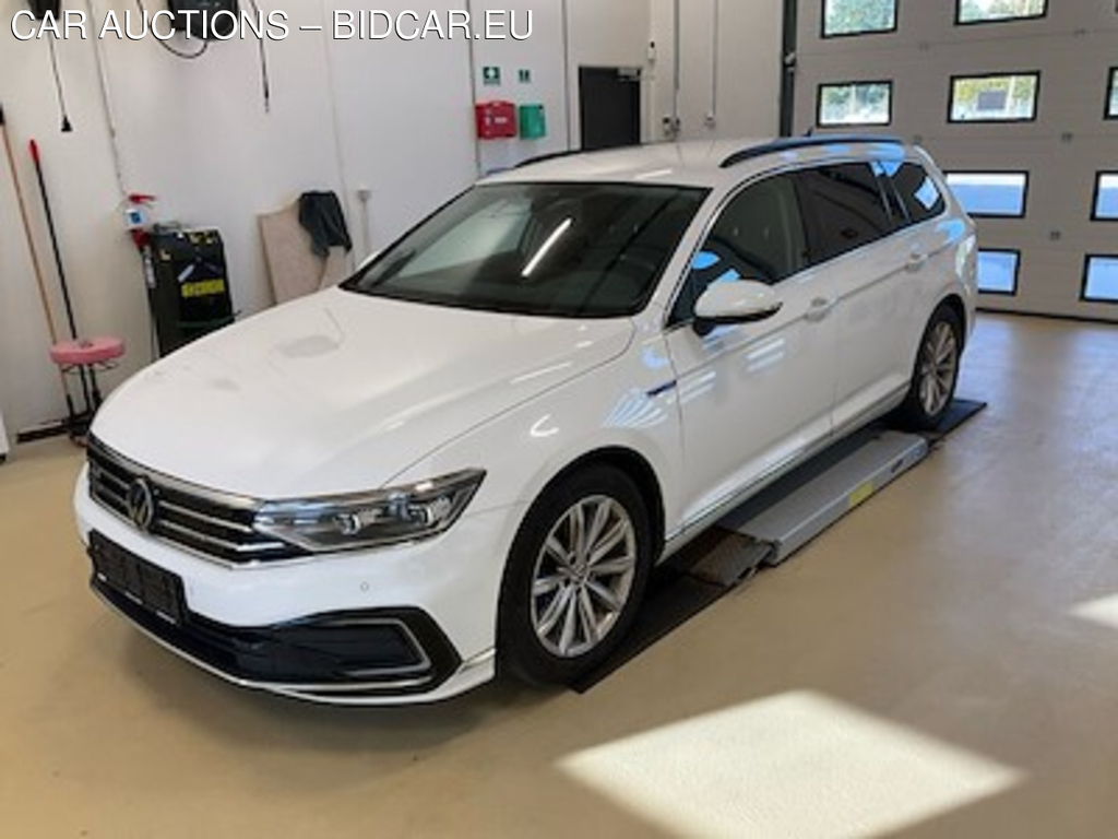 Volkswagen Passat 1.4 Tsi Gte High Plug-In Hybrid Dsg Var UA!