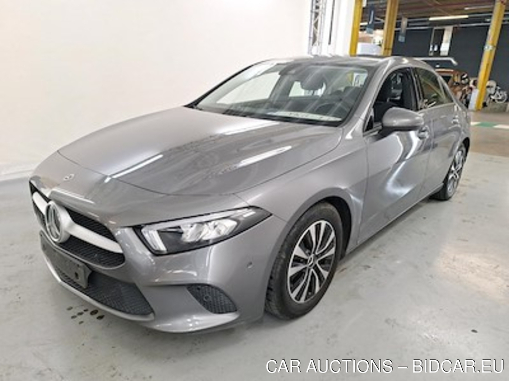 Mercedes-Benz Class A sedan diesel v177 A 180 d Business Solution