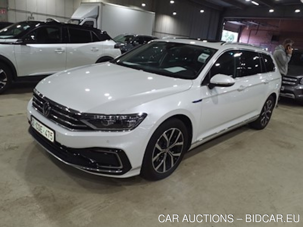 Volkswagen Passat variant 1.4 TSI MSQ VARIANT GTE BUSINESS