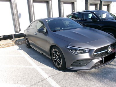 Mercedes-Benz CLA 2.0 CLA 200 D COUPEAMG LINE