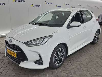 Toyota Yaris 1.5 HYBRID BUSINESS PLUS AUTOMAAT 5D 85KW, 2021