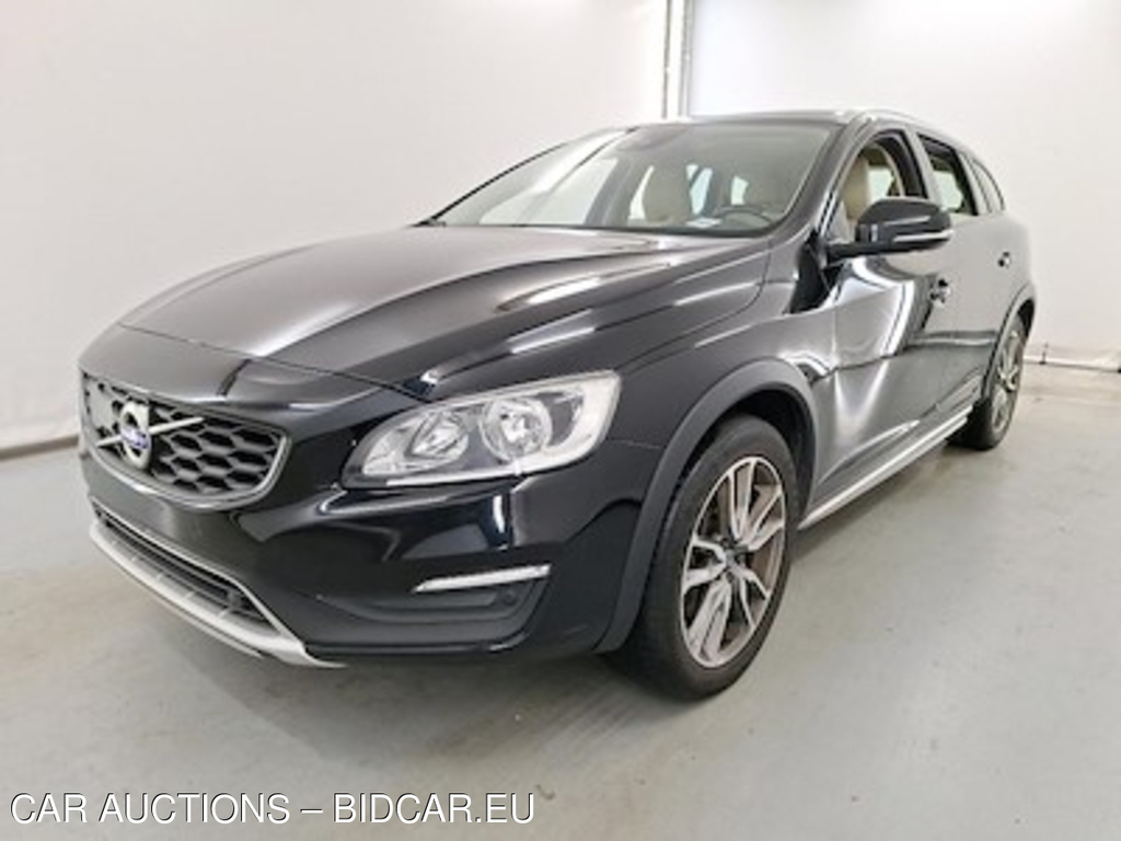 Volvo V60 cross country diesel 2.0 D3 Summum STOCK