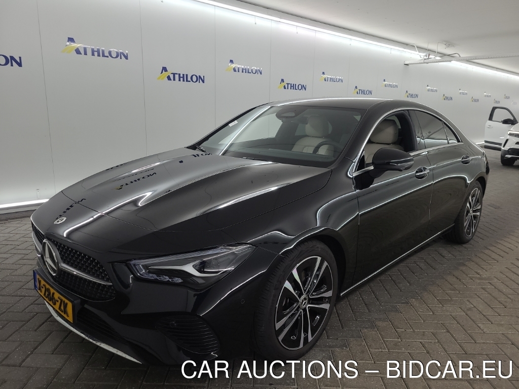 Mercedes Cla CLA 180 DCT LUXURY LINE 4D 100KW UITLOPEND, 2024