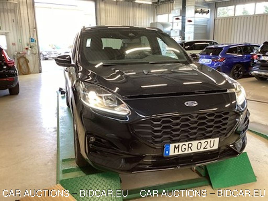 Ford Kuga Plug-In ST-Line Drag Forarassistanspkt