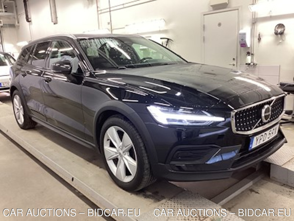 Volvo V60 cross count Cross Country B4 AWD Core Klimatpkt Kamera