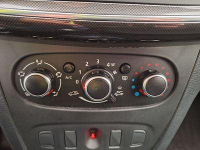Dacia Sandero - 2017 SANDERO 1.0I SCE LAUREATE (EU6.2), 2019