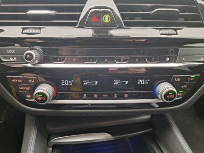 BMW 5 diesel - 2020 518 DA MHEV, 2021
