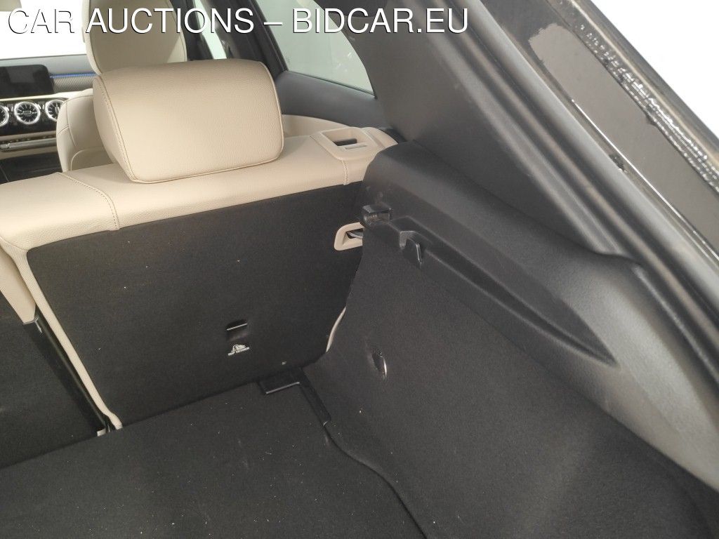 Mercedes-Benz Classe a diesel (w177) A 180 D LUXURY LINE, 2023