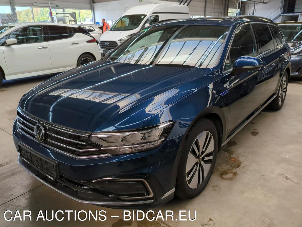 Volkswagen Passat VARIANT 1.4 TSI PLUG-IN-HYBRID DSG GTE, 2021