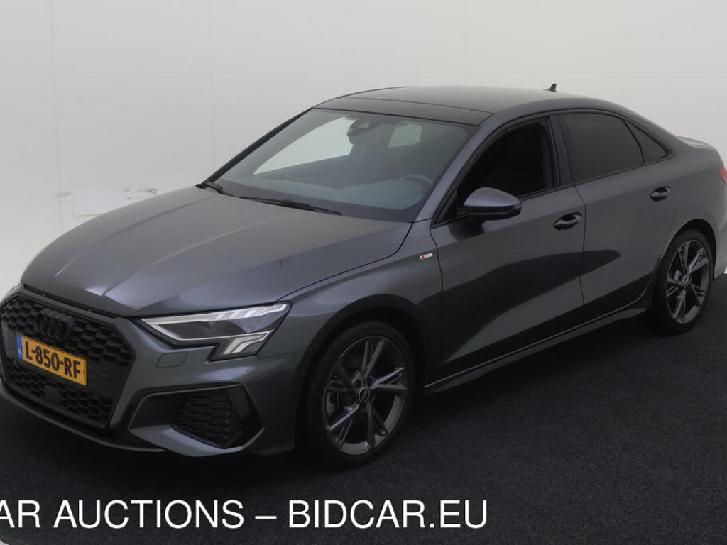 Audi A3 Limousine 30 TFSI 110PK S TRONIC S EDITION OPTIEK PANO, 2021