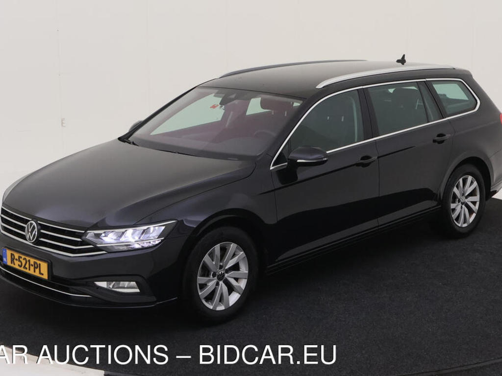 Volkswagen Passat variant 1.5 TSI 150PK DSG BUSINESS WINTER TREKHAAK, 2022