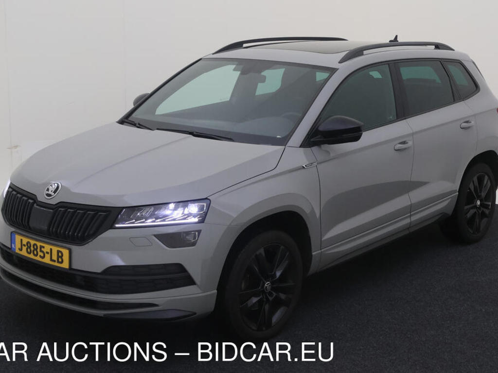 Skoda Karoq 1.5 TSI 150PK SPORTLINE BUSINESS PANORAMA TREKHAAK, 2020