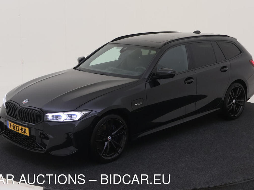 BMW 3-SERIE TOURING 330E 292PK AUT PHEV M-50 JAHRE INNOVATION PANORAMA, 2022