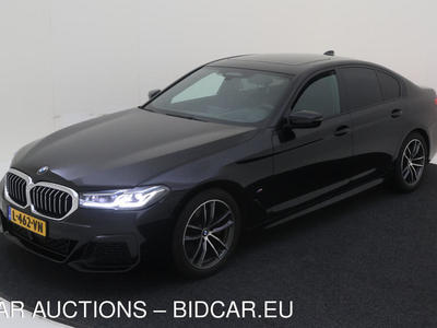 BMW 5-SERIE 520I 184PK AUT HIGH EXECUTIVE M-SPORT PANO TREKHAAK, 2020