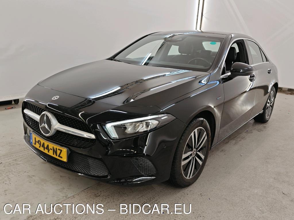 Mercedes-Benz A-KLASSE 250 E BUSINESS SOLUTION LUXURY LIMITED, 2020