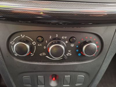 Dacia Sandero - 2017 SANDERO 1.0I SCE LAUREATE (EU6.2), 2019