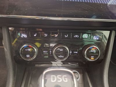 Skoda Superb combi - 2019 SUPERB SW 1.4 TSI PHEV AMBITION DSG (160 KW), 2021