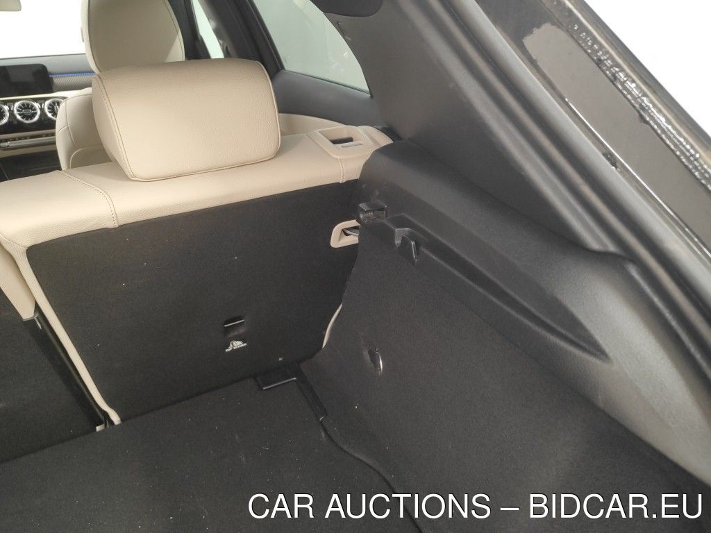 Mercedes-Benz Classe a diesel (w177) A 180 D LUXURY LINE, 2023