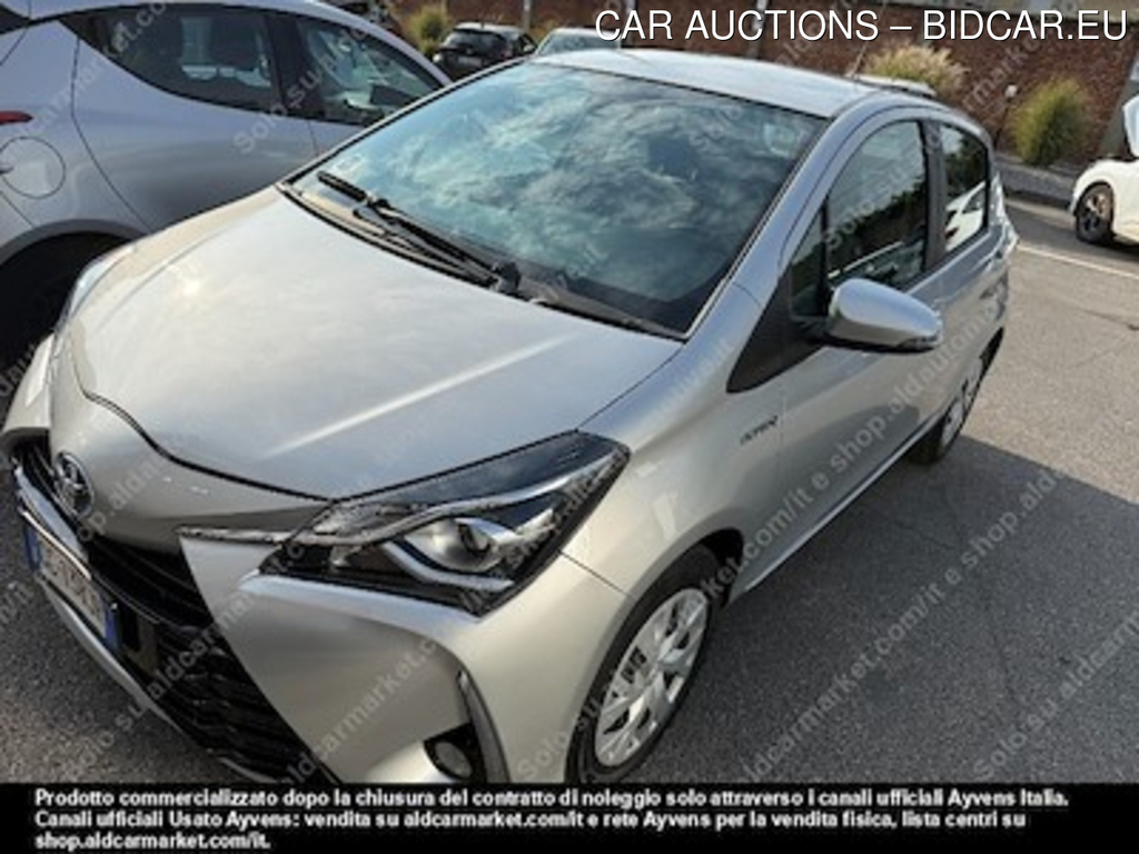 Toyota yaris PC 1.5 hybrid business -
