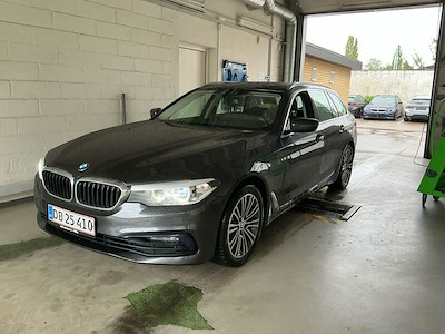 BMW 5 serie 2.0 520D TOURING F CONNECTED AUTO UA!
