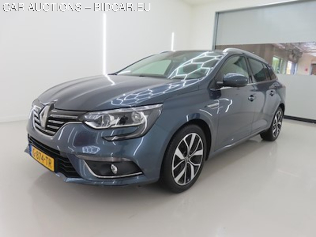 Renault Megane estate TCe 140 EDC Bose