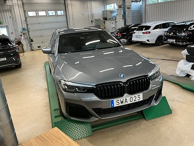 BMW 5-SERIE 530e xDrive Touring M Sport Shadow Drag Adaptiv Fart
