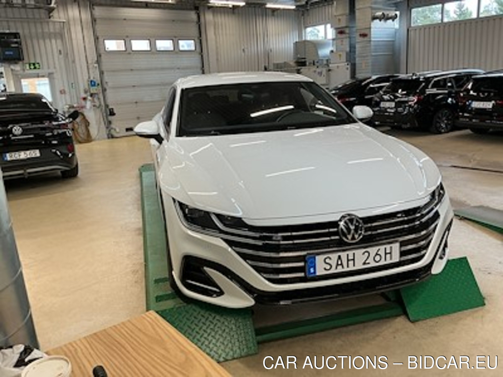 Volkswagen Arteon eHybrid SB R-Line Drag Paket Cockpit Navi