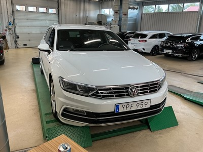 Volkswagen Passat TDI 190 4M SC Executive R-Line Drag Varmare Cockpit