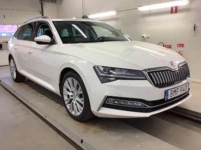 Skoda Superb Combi 1.4 TSI iV Business Edition Style Drag Paket Teknik Pro Pano Cockpit Skinn/Alcantara Varmare D