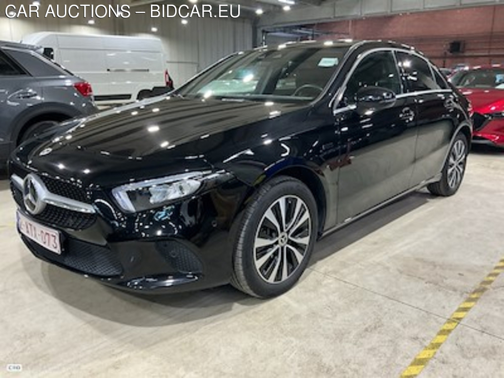 Mercedes-Benz A-class limousine 1.3 A 250 E BUSINESS SOLUTION DCT