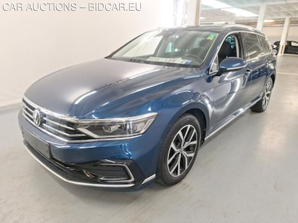 Volkswagen Passat variant 1.4 TSI MSQ VARIANT GTE BUSINESS